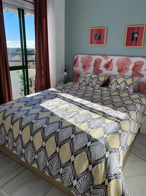 Moderno Vista Mar: Apartamento Familiar con Piscinas y Playa Cercana El Puerto de Santa Maria Spain