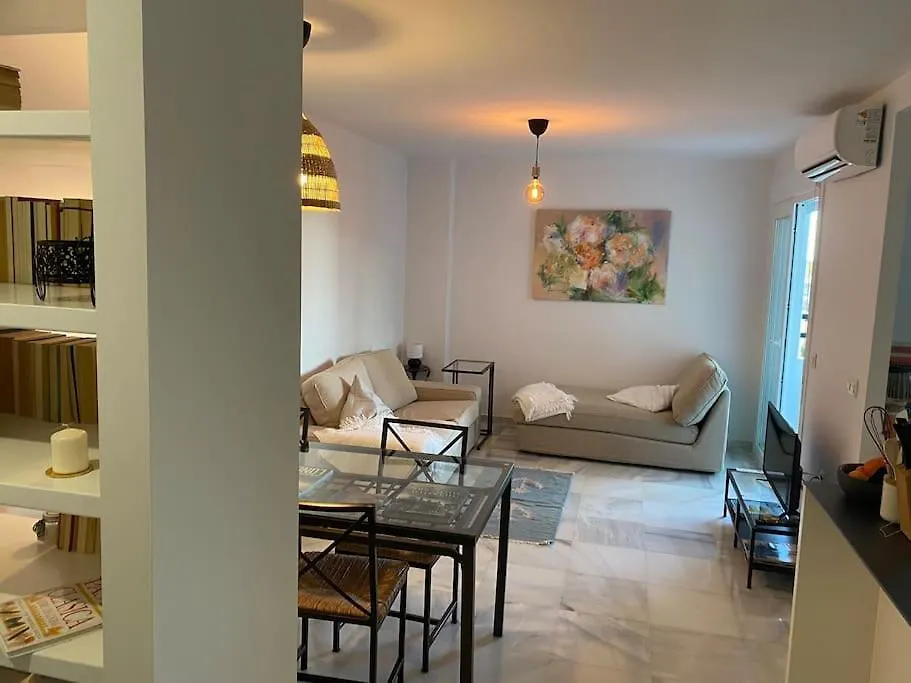 Moderno Vista Mar: Apartamento Familiar con Piscinas y Playa Cercana El Puerto de Santa Maria Apartment