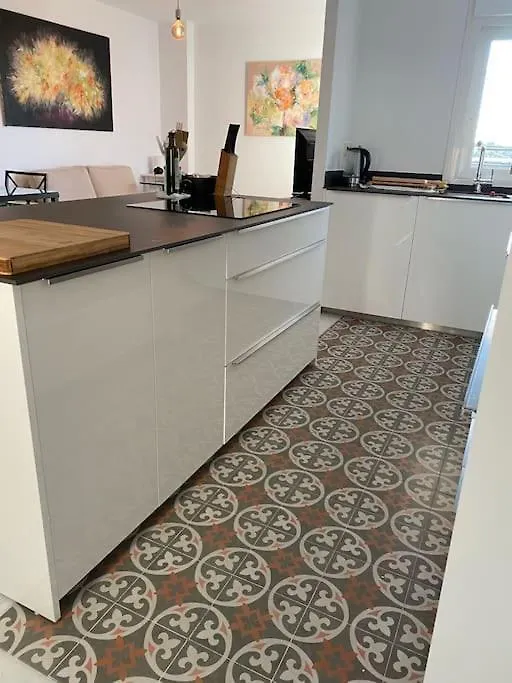 Moderno Vista Mar: Apartamento Familiar con Piscinas y Playa Cercana El Puerto de Santa Maria 0*,  Spain