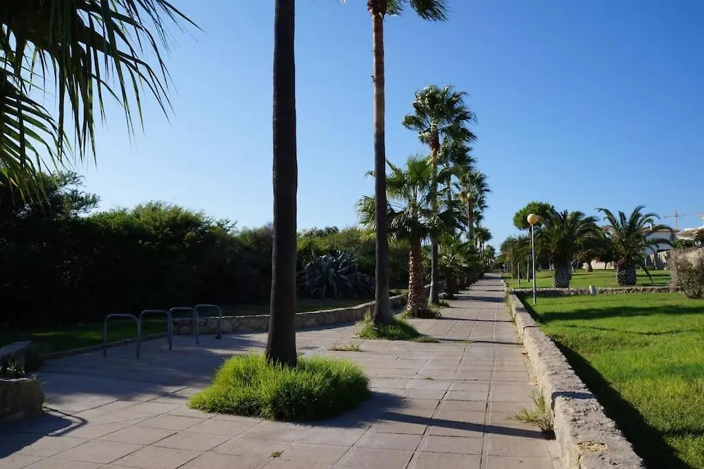 Moderno Vista Mar: Apartamento Familiar con Piscinas y Playa Cercana El Puerto de Santa Maria 0*,  Spain