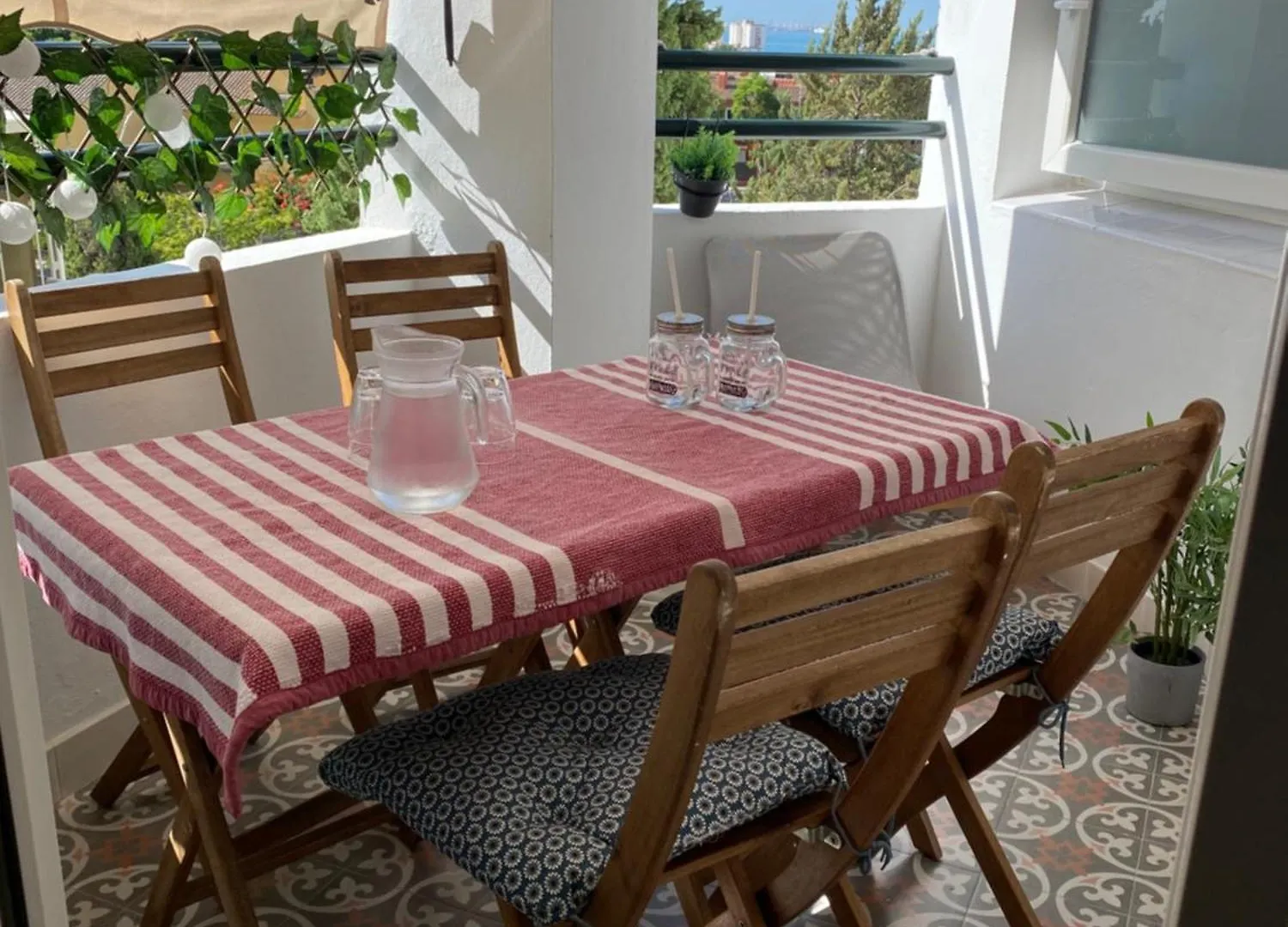 Apartment Moderno Vista Mar: Apartamento Familiar con Piscinas y Playa Cercana El Puerto de Santa Maria